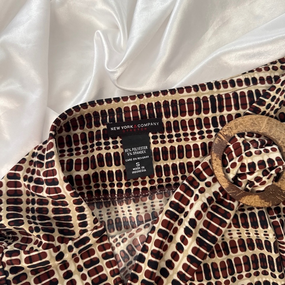 New York & Company Brown Geometric Print O-Ring Wrap Skirt Small